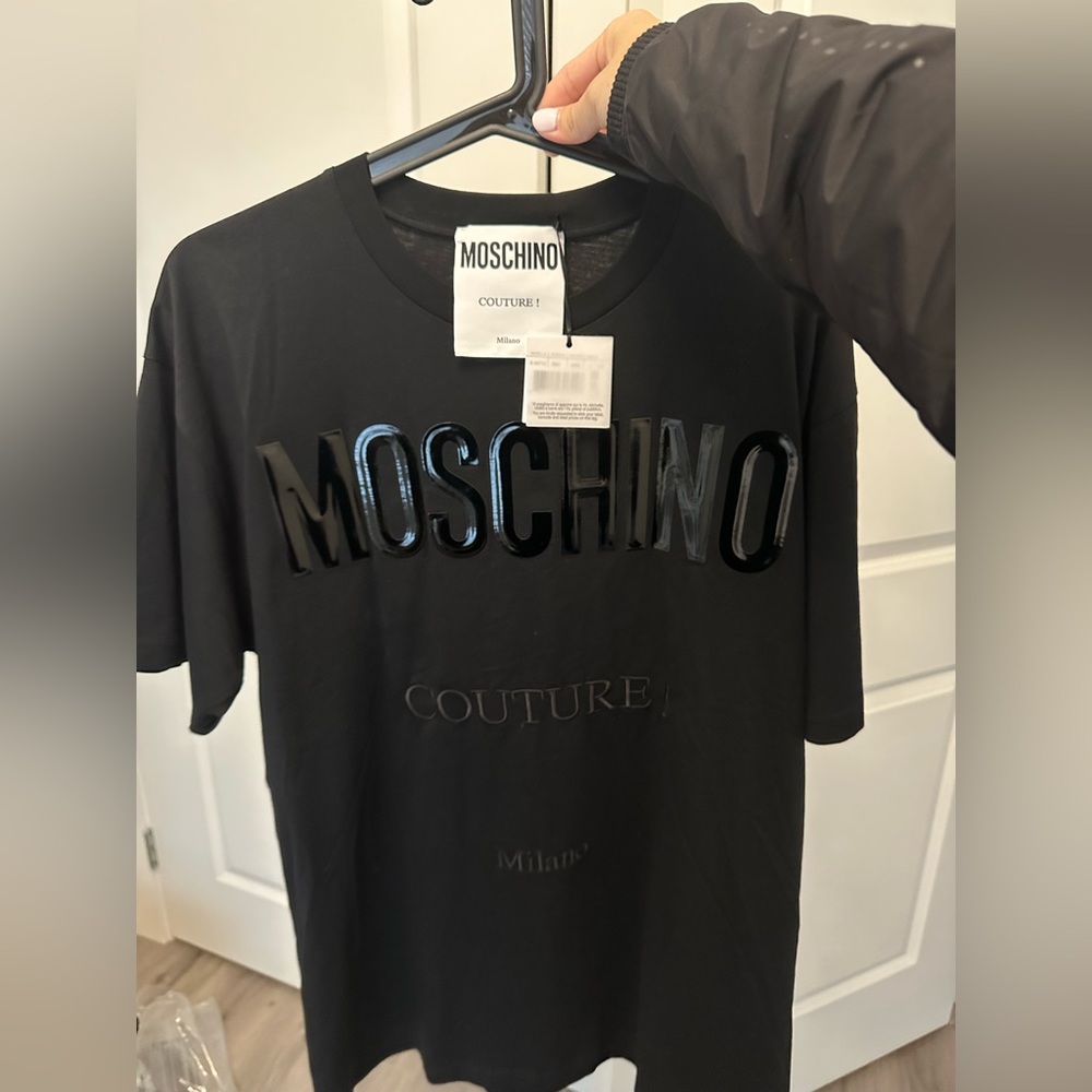 Moschino oversized T shirt size Small - Picture 1 of 4